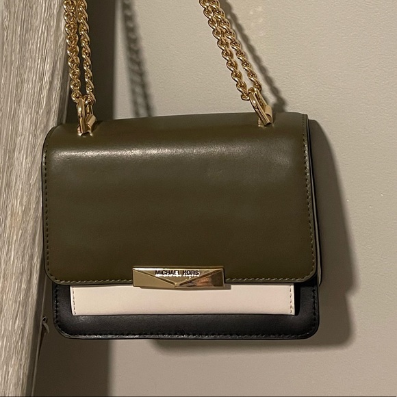 Black Green and White Michael Kors mini with adjustable gold chain. Like new - Picture 6 of 7